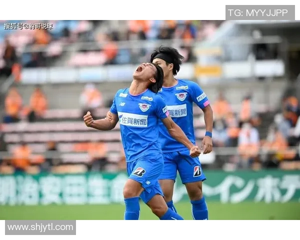 鲁能对阵鸟栖砂岩精彩直播回顾与赛后分析全景呈现